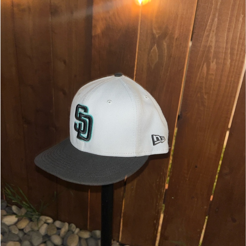 Custom Lids 7 1/2 Embroidered San Diego Padres Hat